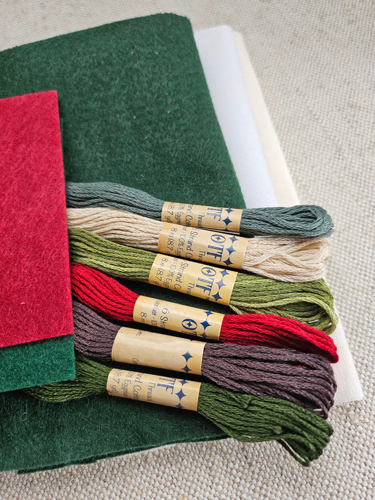Christmas Seasonal Wreath Kit